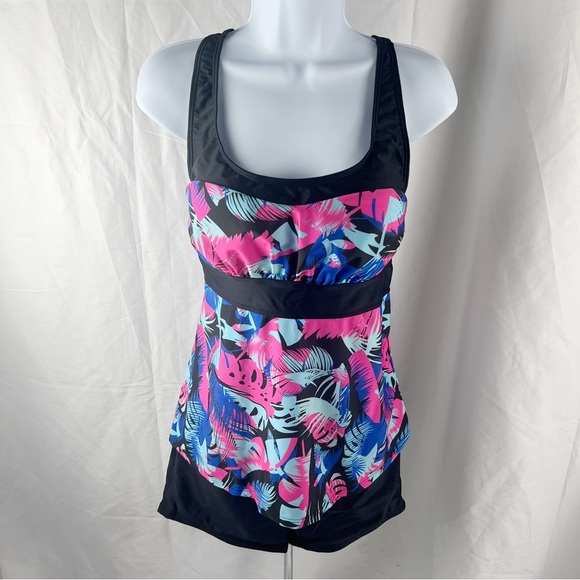 Women Digital Print Boyshort Bottom Two Pieces Swimwear Size Medium - Picture 6 of 8